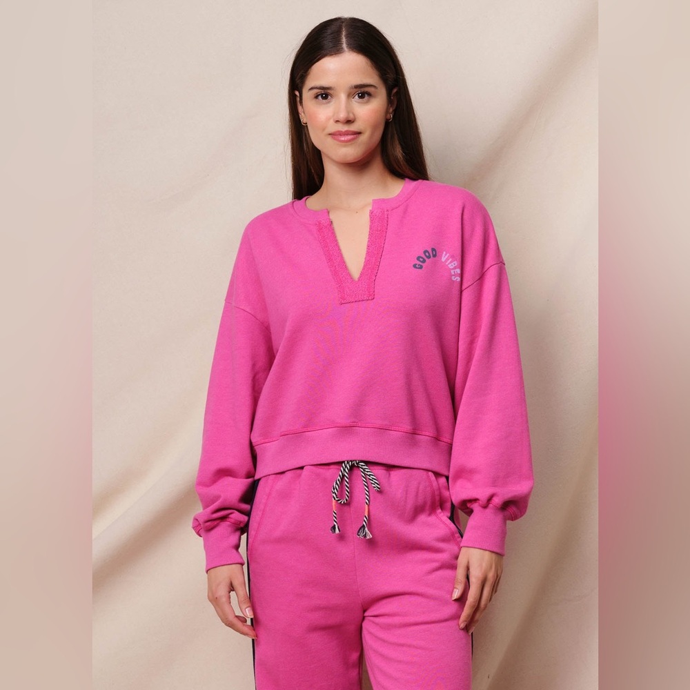 NWT Sundry Raspberry Pullover with good vibes Detail - size small